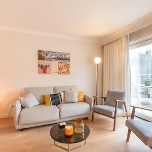 https://modern-appartement-met-groot-terras-dichtbij-zee.hotelsghent.com